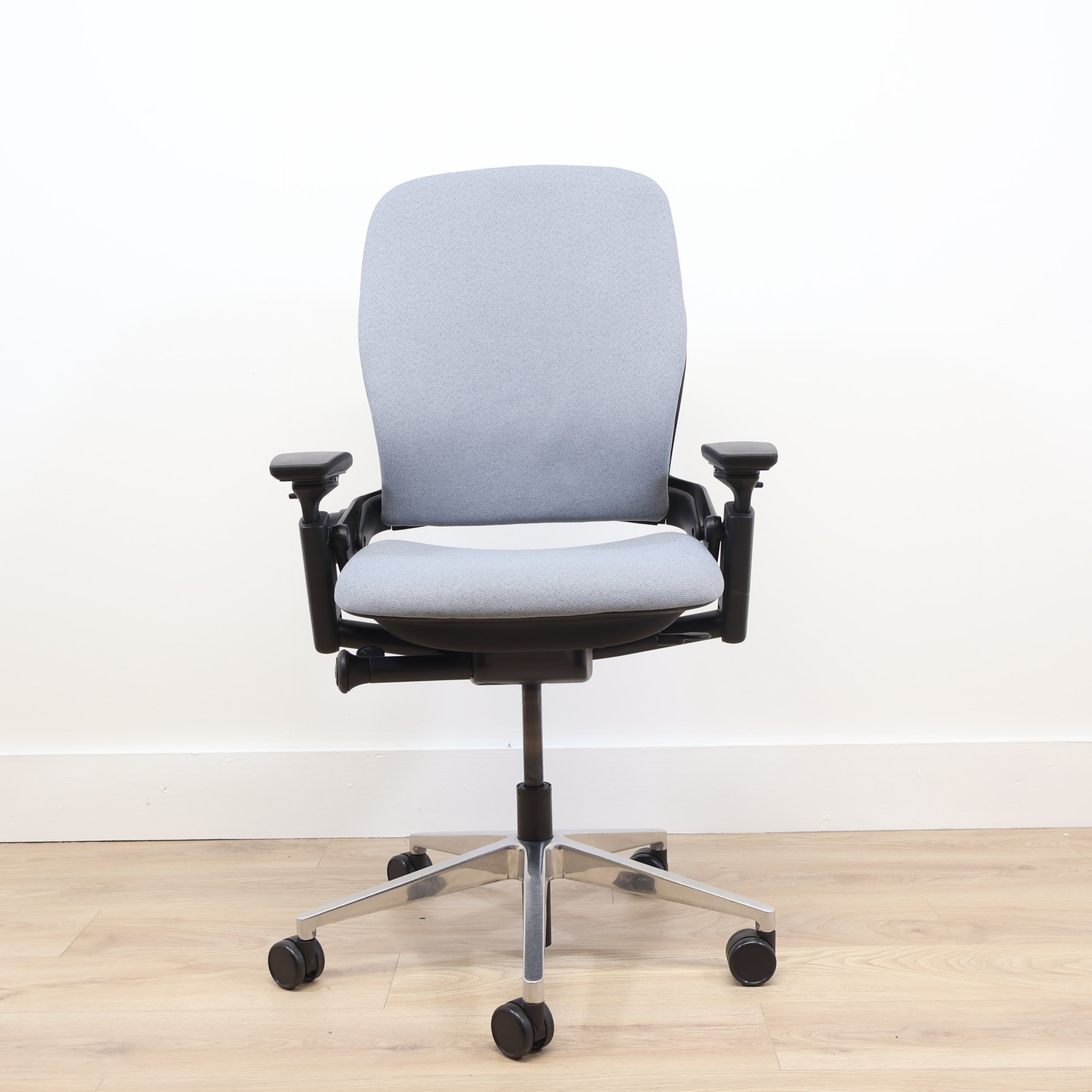 Steelcase_Leap_V2_task_chair_2 Steelcase_Leap_V2_task_chair_2