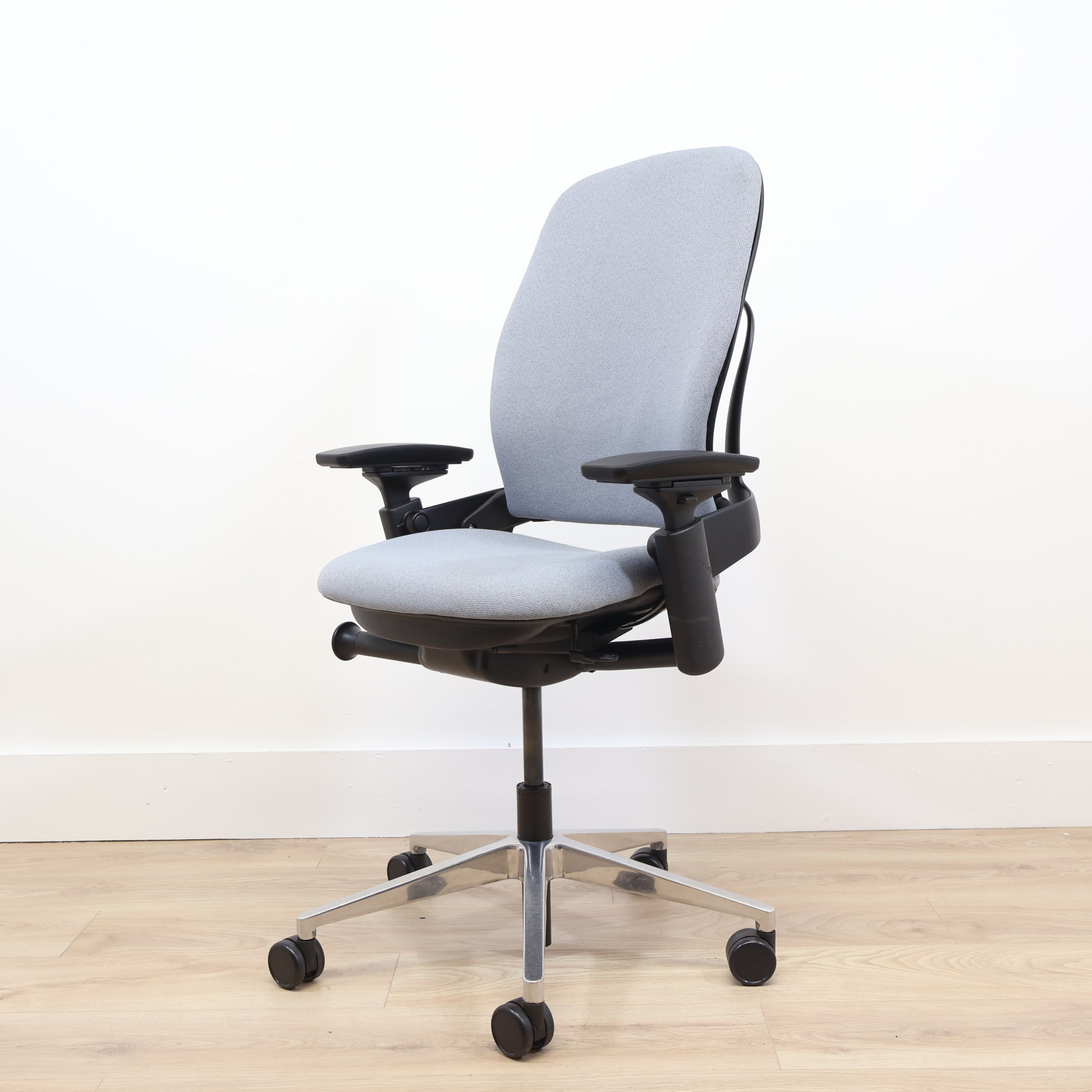 Steelcase_Leap_V2_task_chair_5 Steelcase_Leap_V2_task_chair_5