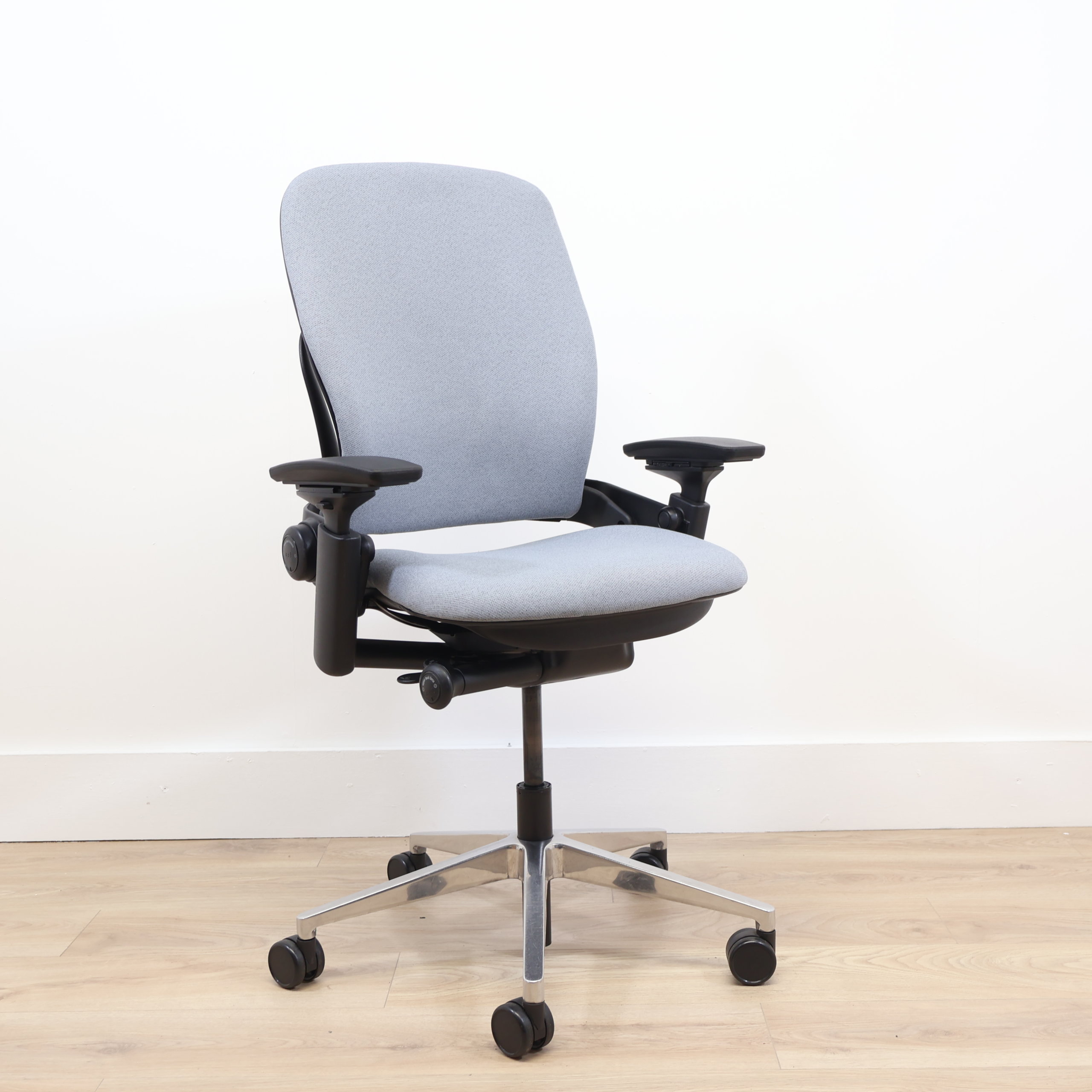 Steelcase_Leap_V2_task_chair_7 Steelcase_Leap_V2_task_chair_7