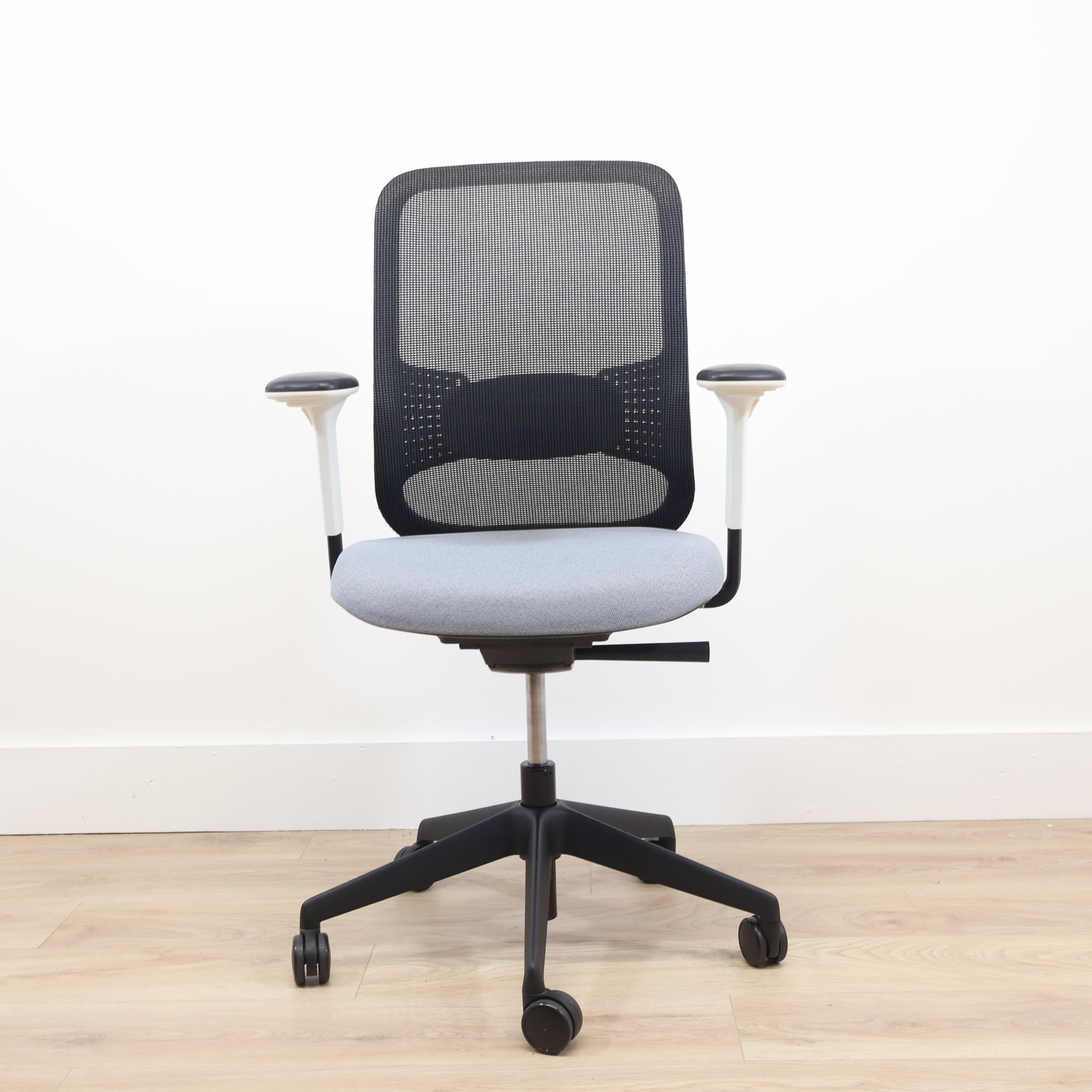 Refurbished_OrangeBox_Do_task_chair_11 Refurbished_OrangeBox_Do_task_chair_11