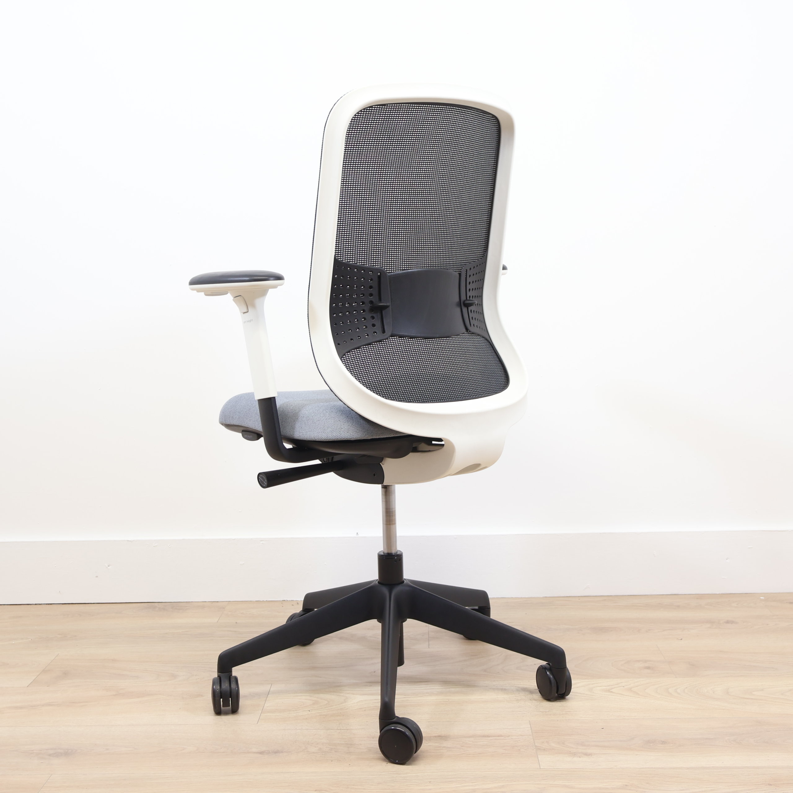 Refurbished_OrangeBox_Do_task_chair_14 Refurbished_OrangeBox_Do_task_chair_14