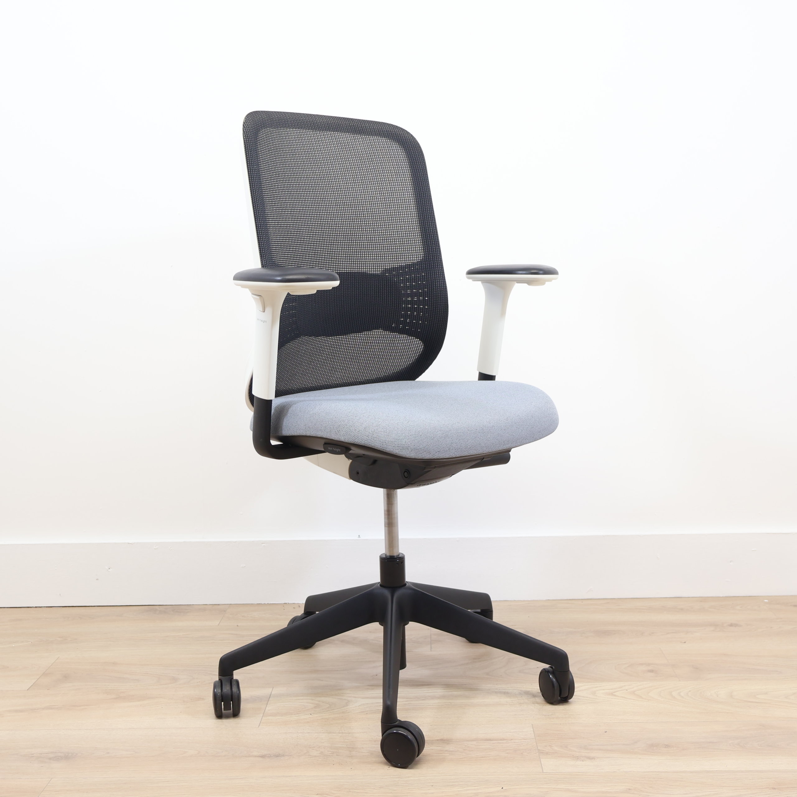 Refurbished_OrangeBox_Do_task_chair_16 Refurbished_OrangeBox_Do_task_chair_16