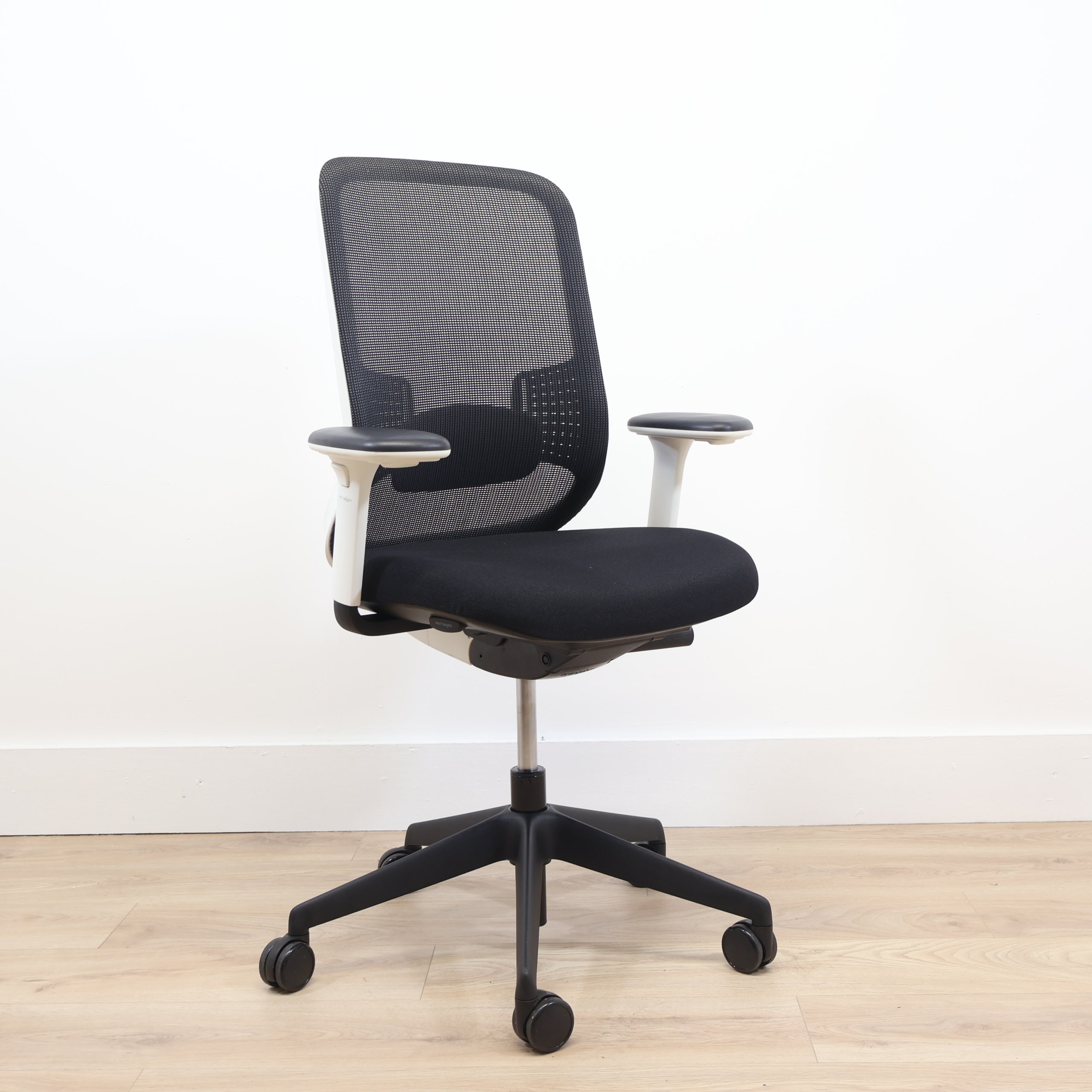 Refurbished_OrangeBox_Do_task_chair_22 Refurbished_OrangeBox_Do_task_chair_22